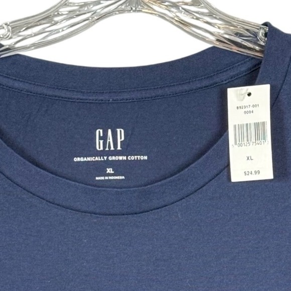 NWT GAP Womens Relaxed Fit T-Shirt, 100% Organically Grown Cotton, True Navy, XL - Picture 3 of 8